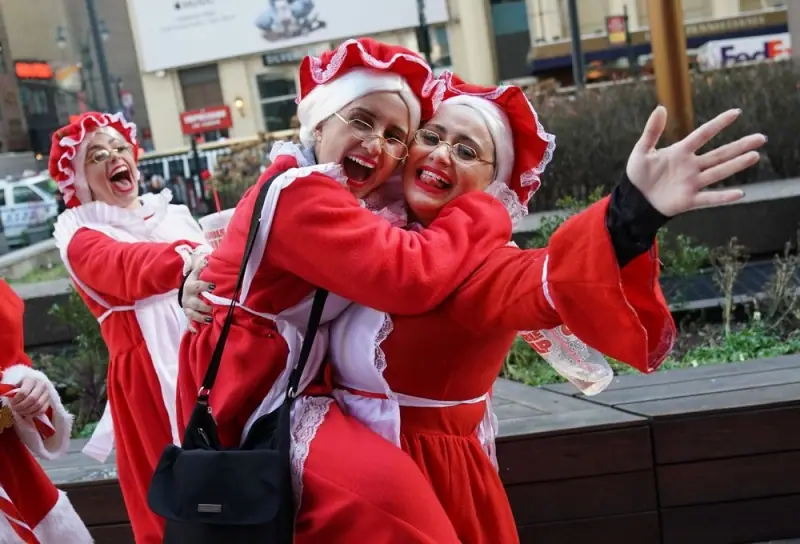 Праздник к нам приходит: SantaCon 2018