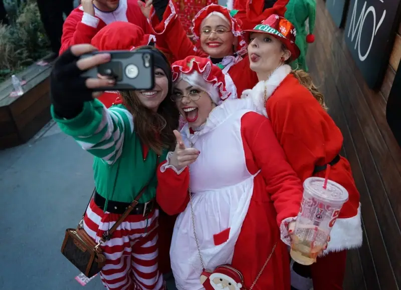 Праздник к нам приходит: SantaCon 2018