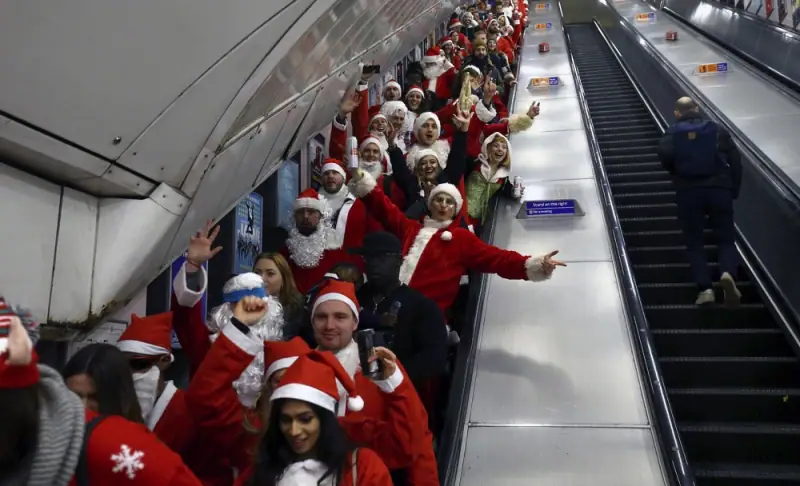 Праздник к нам приходит: SantaCon 2018