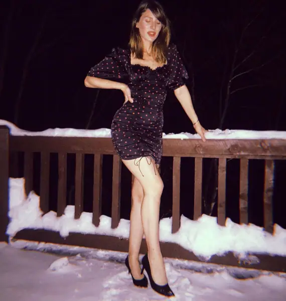 Лорен Боннер на фото в Instagram