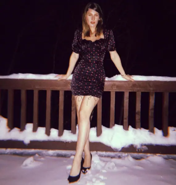 Лорен Боннер на фото в Instagram