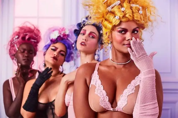 Вечеринка во дворце: Рианна в рекламной кампании Savage x Fenty