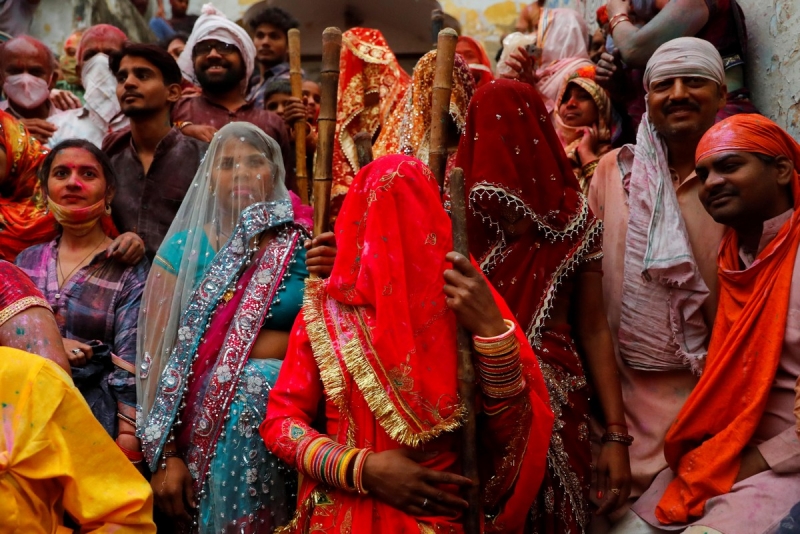 Коронавирус не помешал индуистскому фестивалю весны Холи