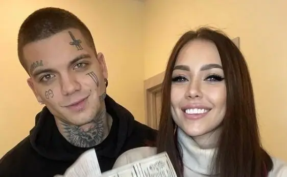 Алена Савкина намекает на помолвку с Ильей Семиным