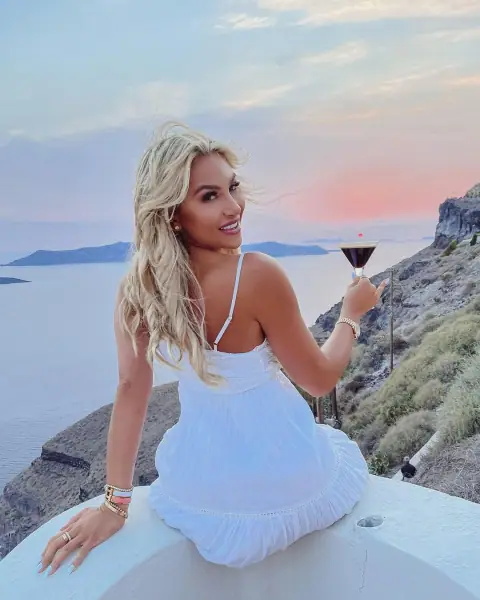 Снимки из Instagram Хлои Терэ