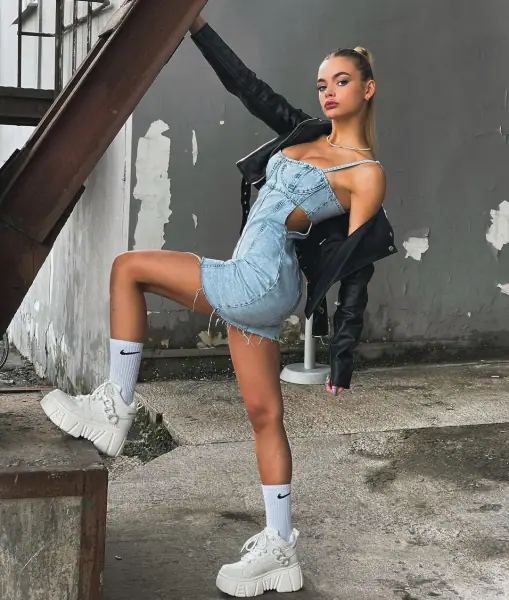 Аня Ищук на фото в Instagram