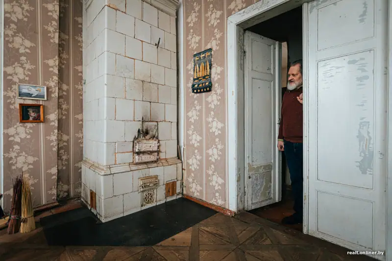Супруги променяли квартиру на старинную усадьбу и тратят по $5000 в год на ее ремонт
