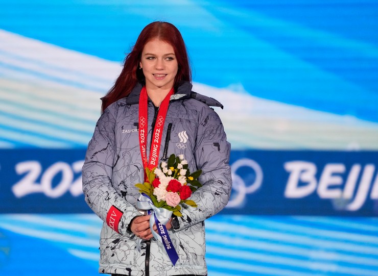 Последних российских олимпийцев встречают в Шереметьево – видео 