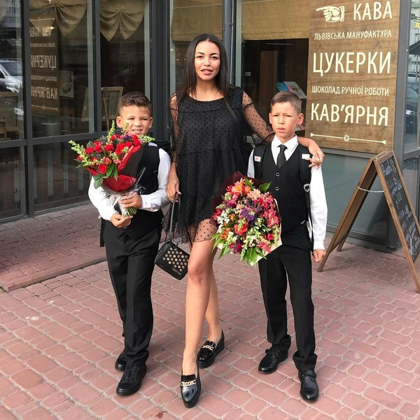 Бывшая жена рэпера Сереги, уехавшая из Киева: «Передайте сыновьям, что мама, бабушка и сестра живы»