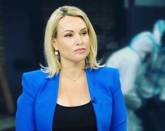 Экс-редактор Первого канала Марина Овсянникова снова отделалась штрафом за фейки о российской армии