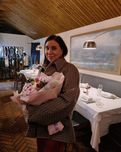 Бывшая жена Валерия Меладзе поделилась кадрами с 20-летия дочери
