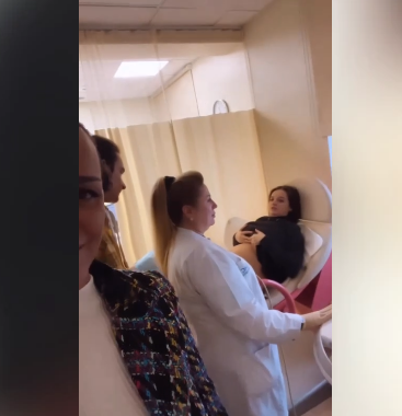 Певица Слава показала видео с УЗИ беременной дочери