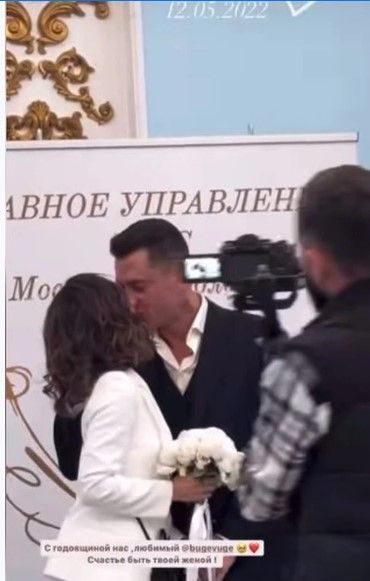 Зепюр Брутян поделилась архивным фото со свадьбы с Прилучным